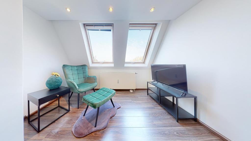 Spacious 4 Bedroom Apartment Near City Center — Fotos 3